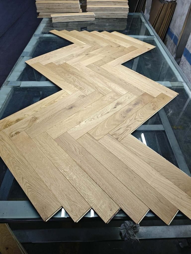 Parquet Chêne Builder's Line — Brossé Huilé 90×600