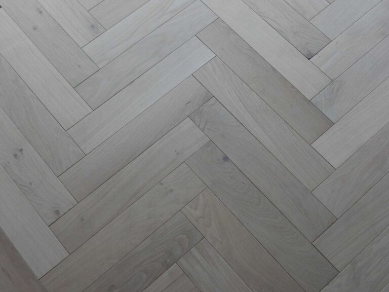 Parquet Rovere Modern Line — Grezzo 90×450 · grade Classic