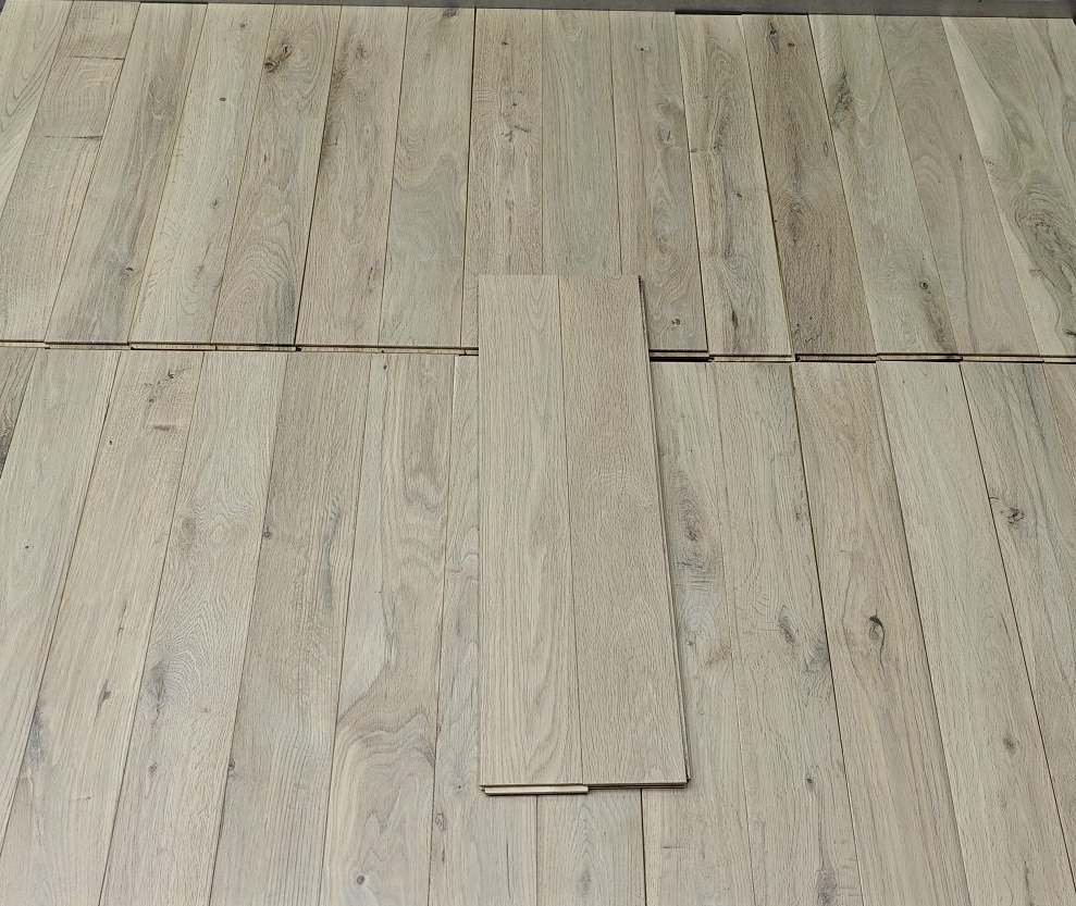 Parquet Chêne Modern Line — Finition Invisible 90×600
