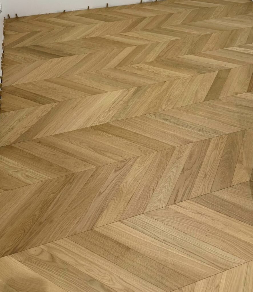 Parquet Chêne Modern Line — Brossé Vernis Mat 90×510