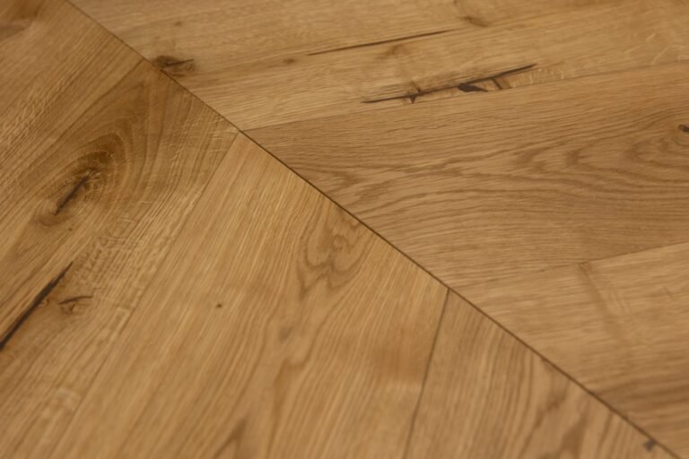 Parquet Chêne Rustic — Point de Hongrie 145×810